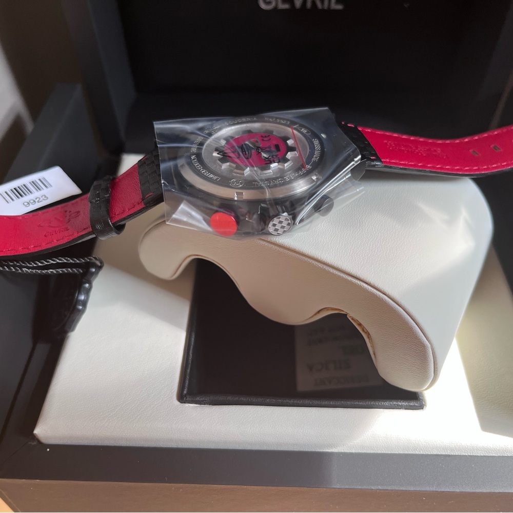 GV2 by Gevril
Men's Scuderia Black Leather Watch 45mm - Picture 11 of 14